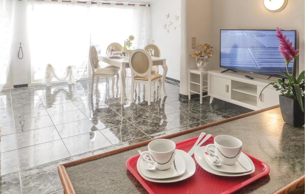 2 Bedroom Stunning Apartment In ตอร์เรเวียคา ภายนอก รูปภาพ